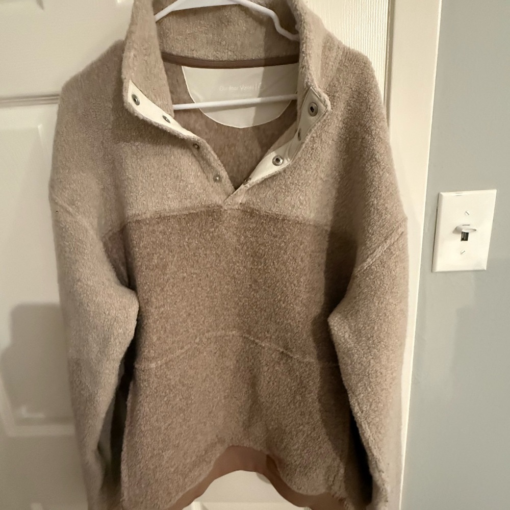 Outdoor Voices Mega Fleece (L)